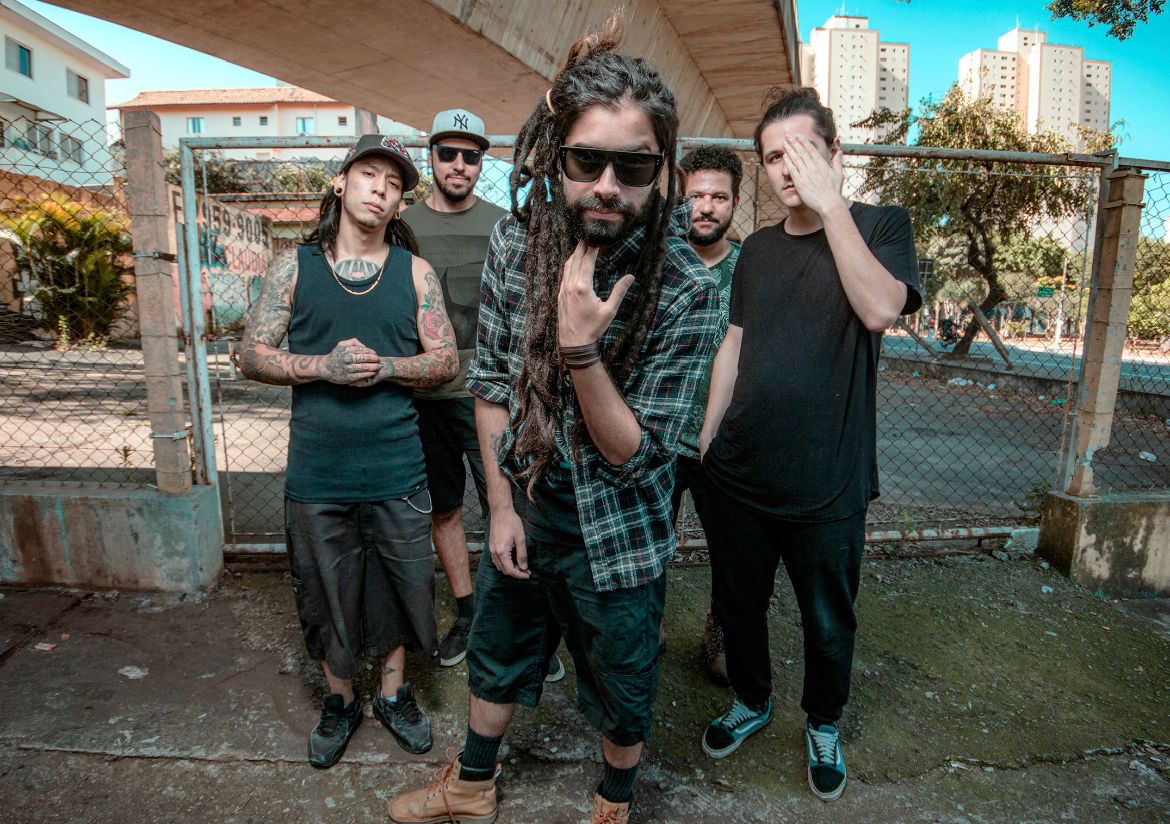 OS MUROS NÃO SABEM ESCUTAR BLOCO DO CAOS NOVO ALBUM Planeta Reggae